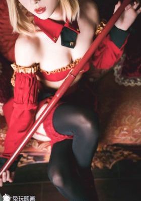 欧美遮副乳走秀4k_BD英语视频大全
