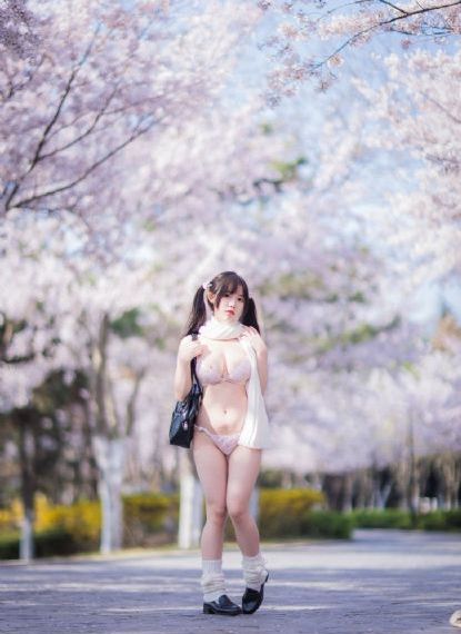 农村寡妇偷人高潮a片小说_剧情片日本电影免费