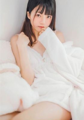 国产三级av一区二区三区性色_十万网红美女美酱